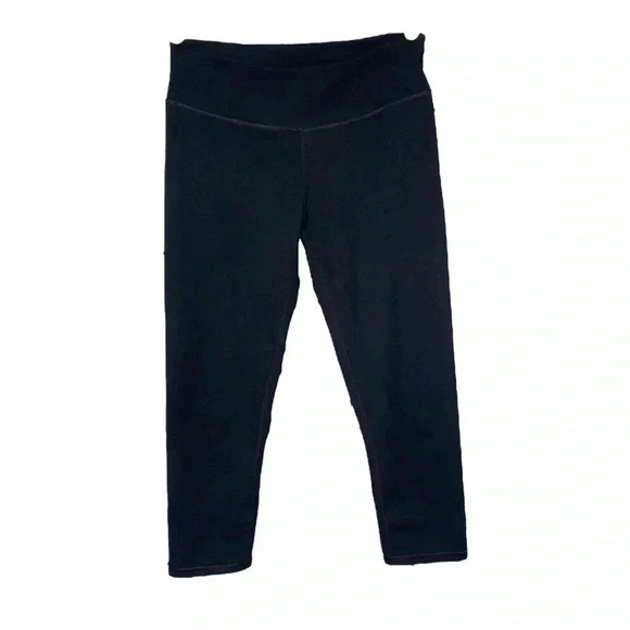 Fabletics Black Cropped Leggings - Picture 1 of 6